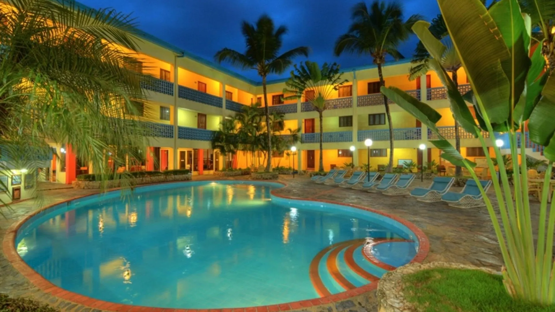 Hotell Acuarium Suite Resort La Viva